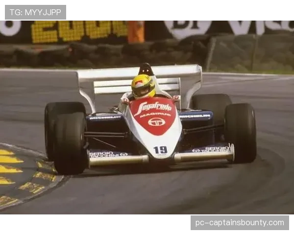 历史回顾：二十年前，传奇车手在相似雨战条件下的经典一役